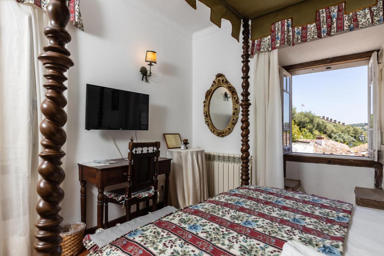 Casa De S. Thiago Do Castelo Hotel Óbidos Buitenkant foto