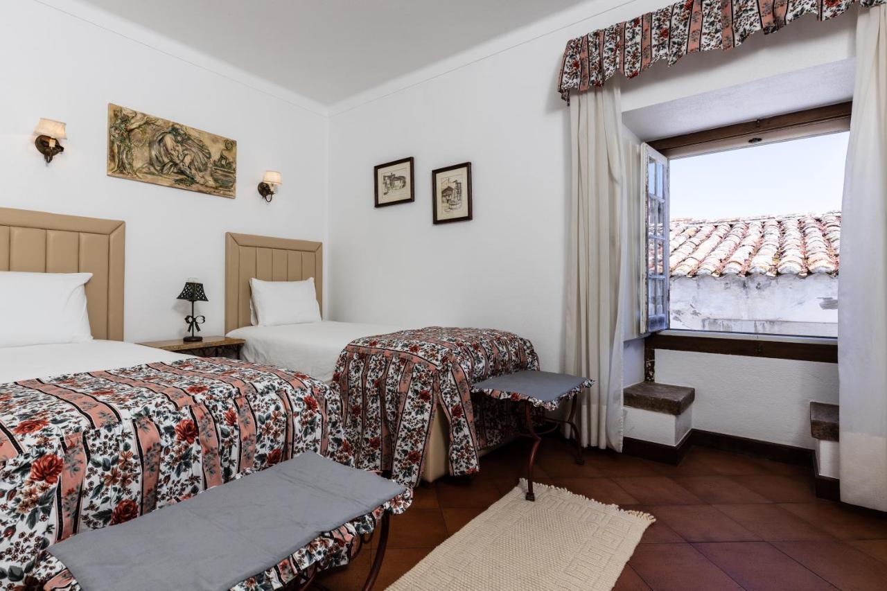 Casa De S. Thiago Do Castelo Hotel Óbidos Buitenkant foto