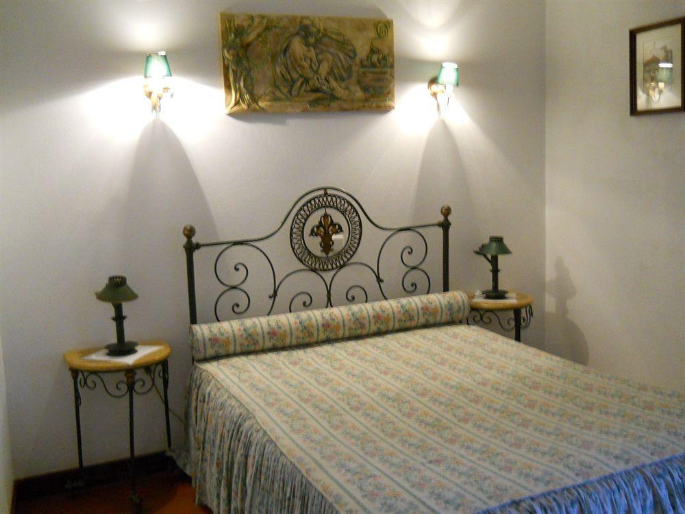 Casa De S. Thiago Do Castelo Hotel Óbidos Buitenkant foto