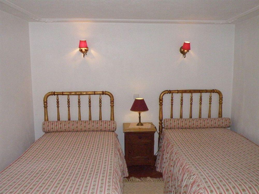 Casa De S. Thiago Do Castelo Hotel Óbidos Buitenkant foto