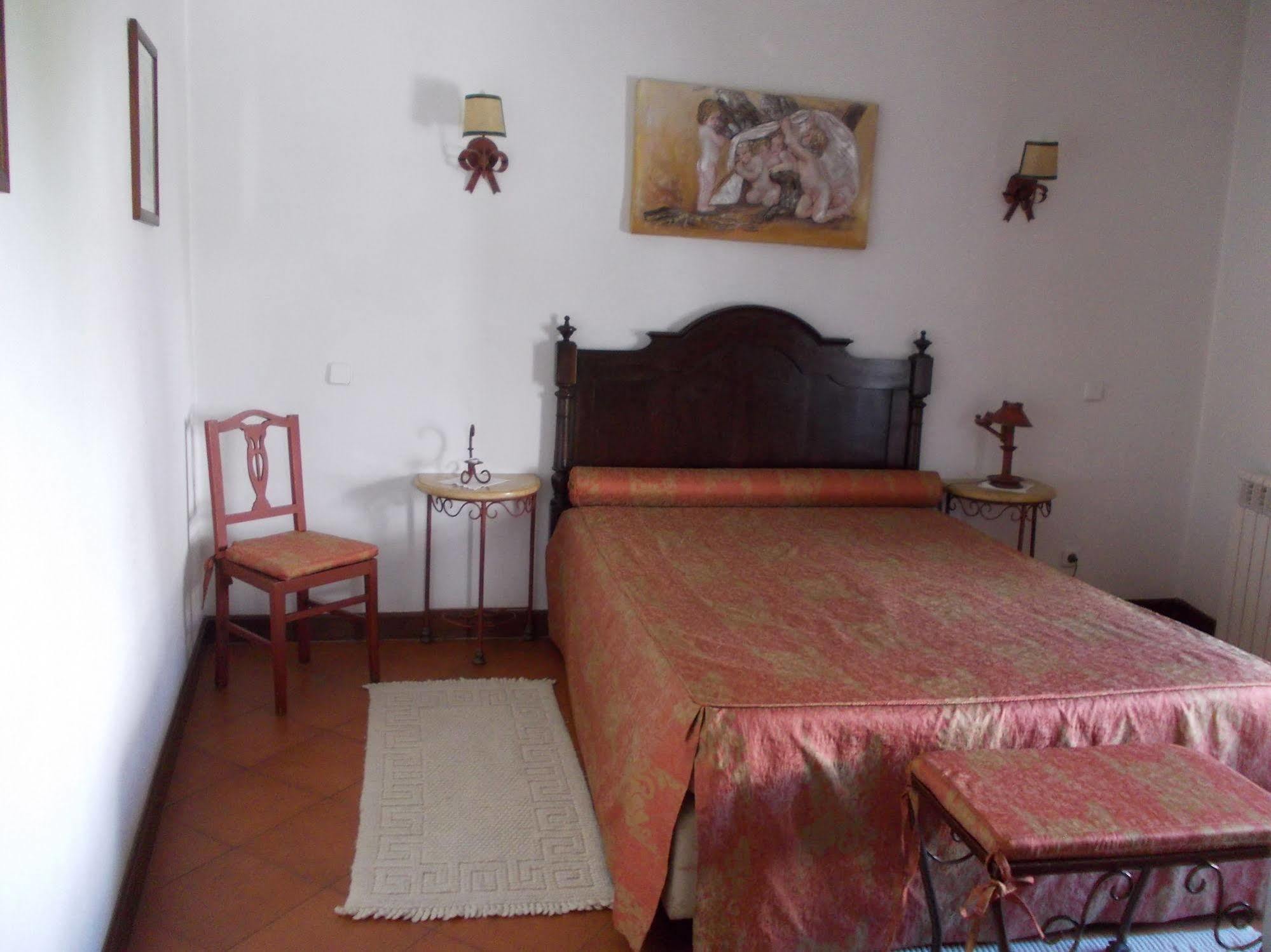 Casa De S. Thiago Do Castelo Hotel Óbidos Buitenkant foto
